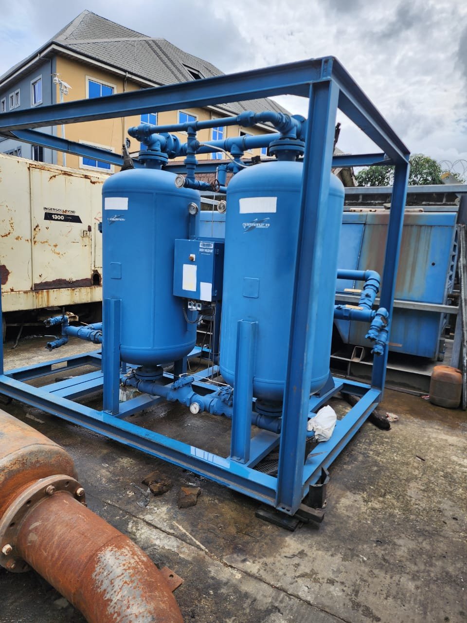 Air supply apparatus — air dryer