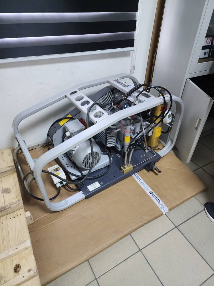 Oxygen generator